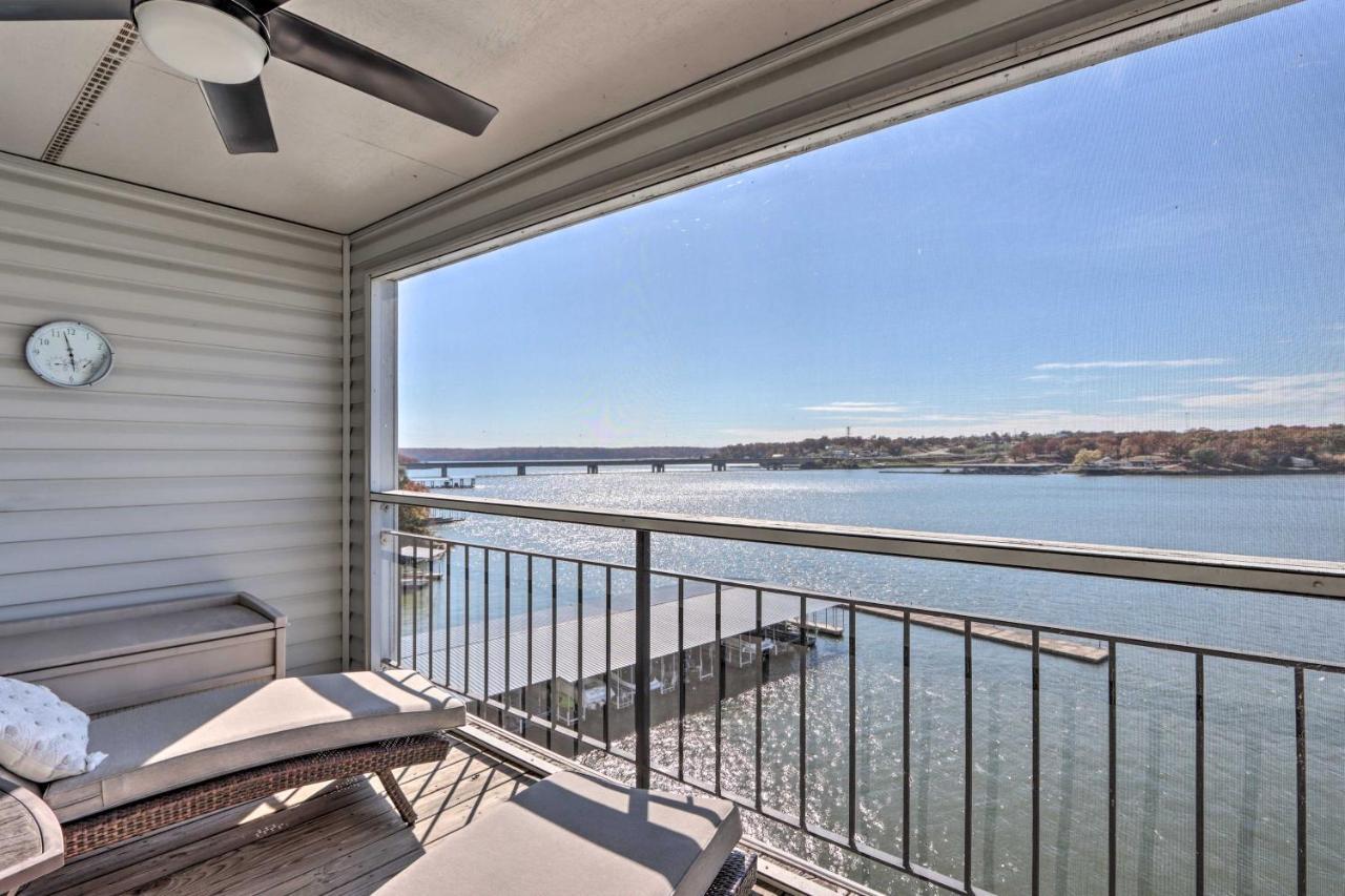 Sunny Osage Beach With Balcony And Lakefront View Bagian luar foto